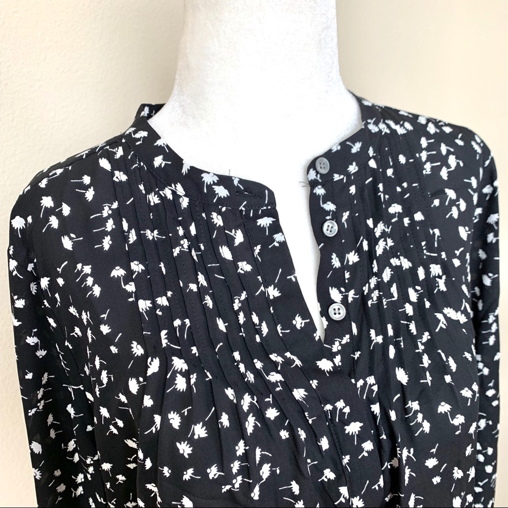 NWT J. CREW Tie Sleeve BLOUSE with Pintucks FLORAL - Picture 5 of 8